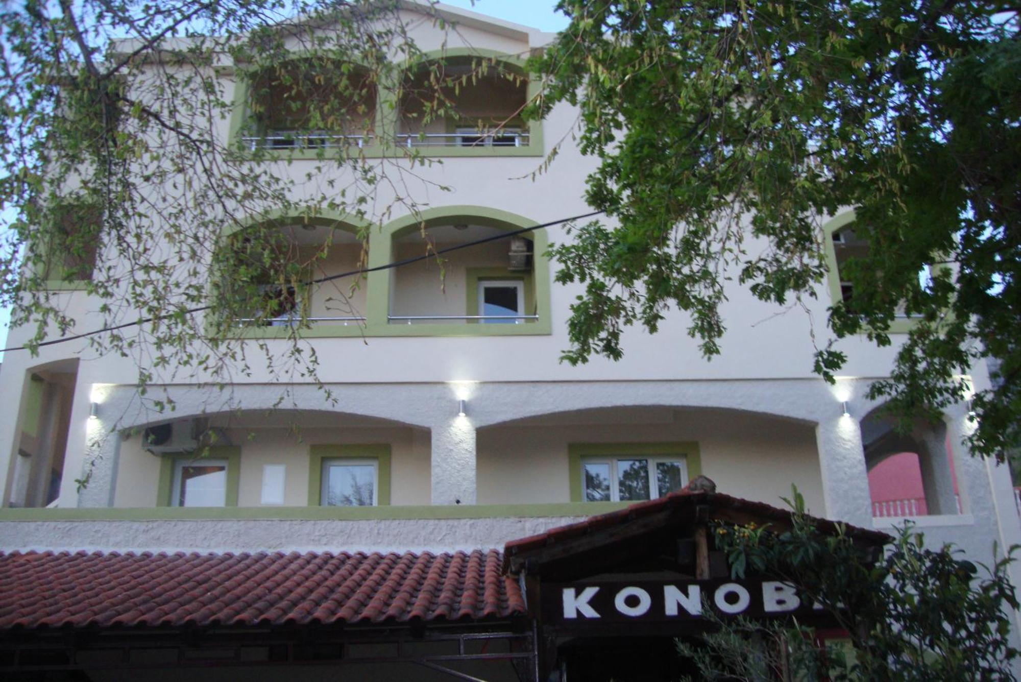 Pansion Nobel 호텔 Petrovac 외부 사진